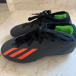 adidas Unisex-Child Speedportal.3 Firm Ground Soccer Shoes